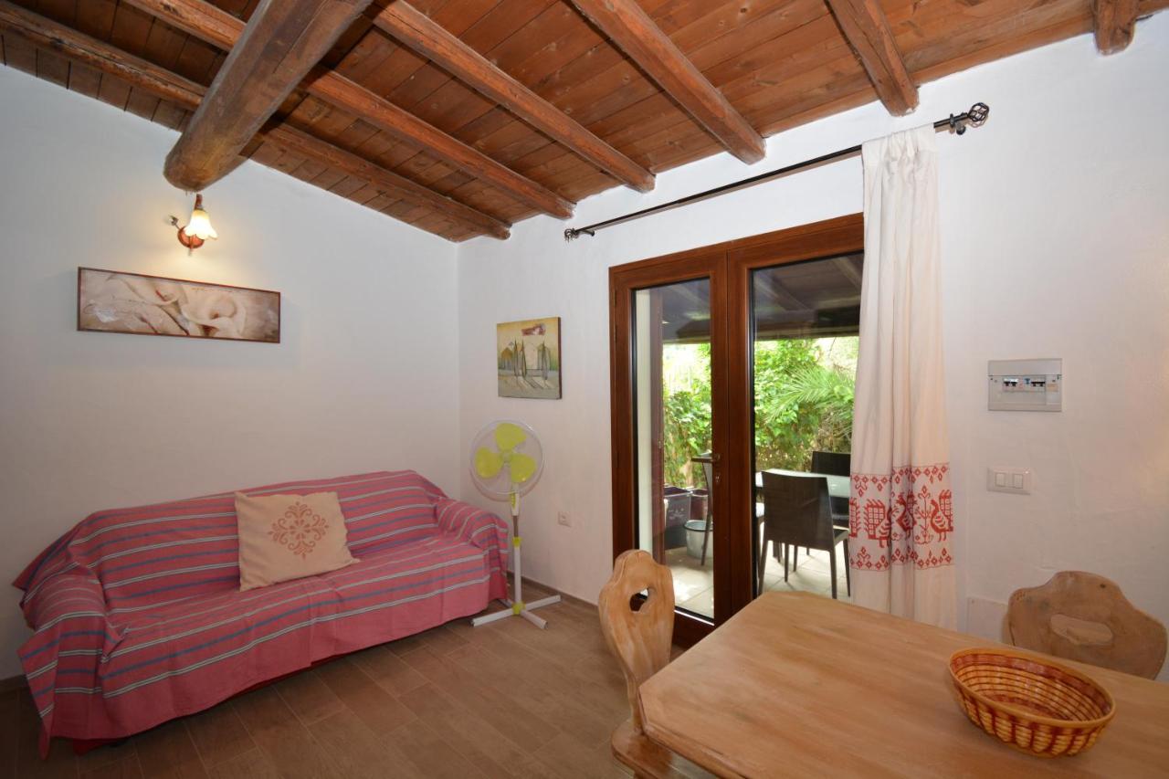 Appartamento Maestrale San Teodoro  Exterior foto
